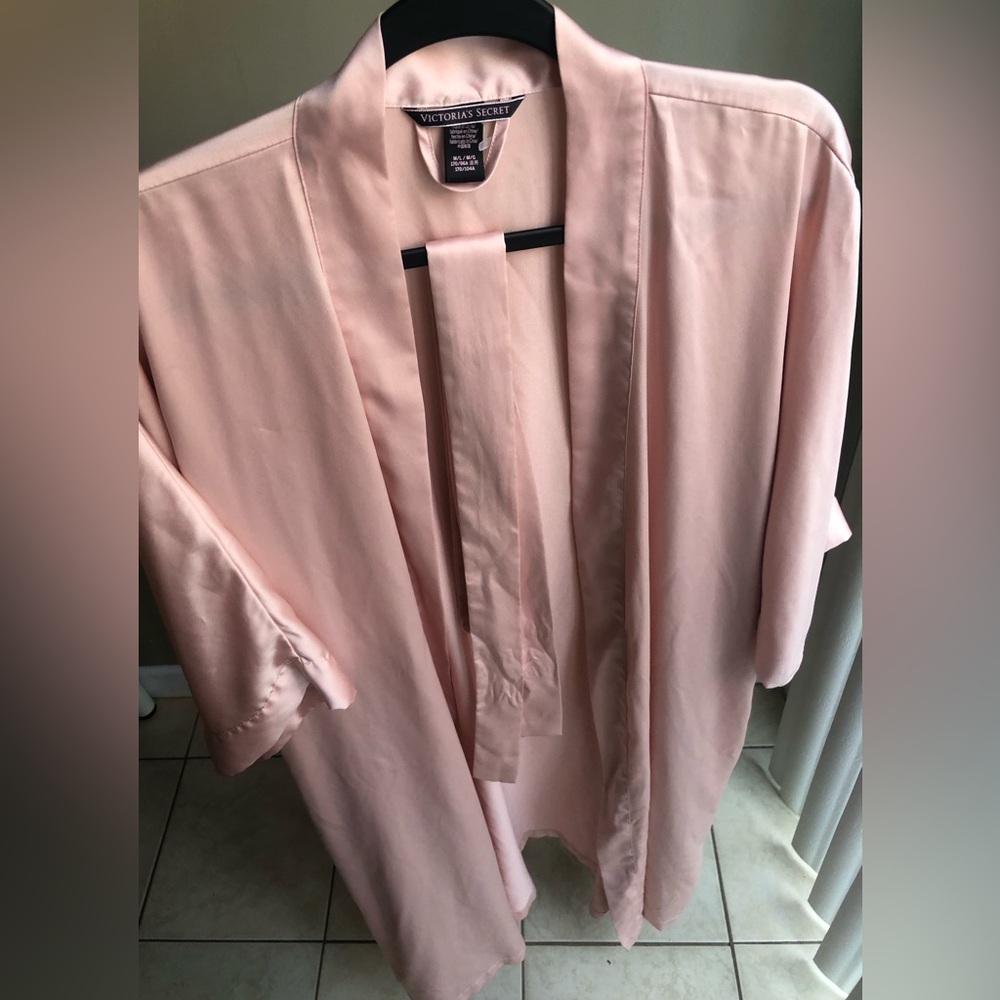 Victoria Secret Robe Pink Size: M/L - Picture 4 of 14